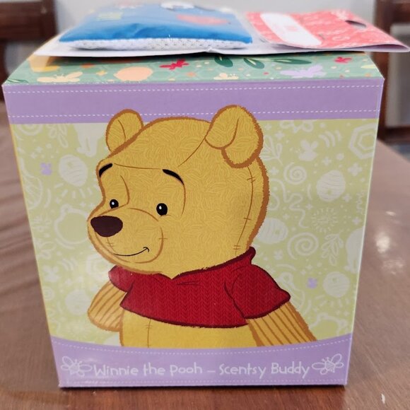 Scentsy Disney Winnie the Pooh Buddy new in box with mickey scentsy pack - Picture 3 of 3